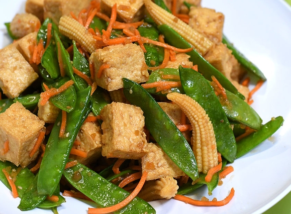 Teriyaki Tofu Salad - Item # 1045 - Dave's Fresh Marketplace Catering RI